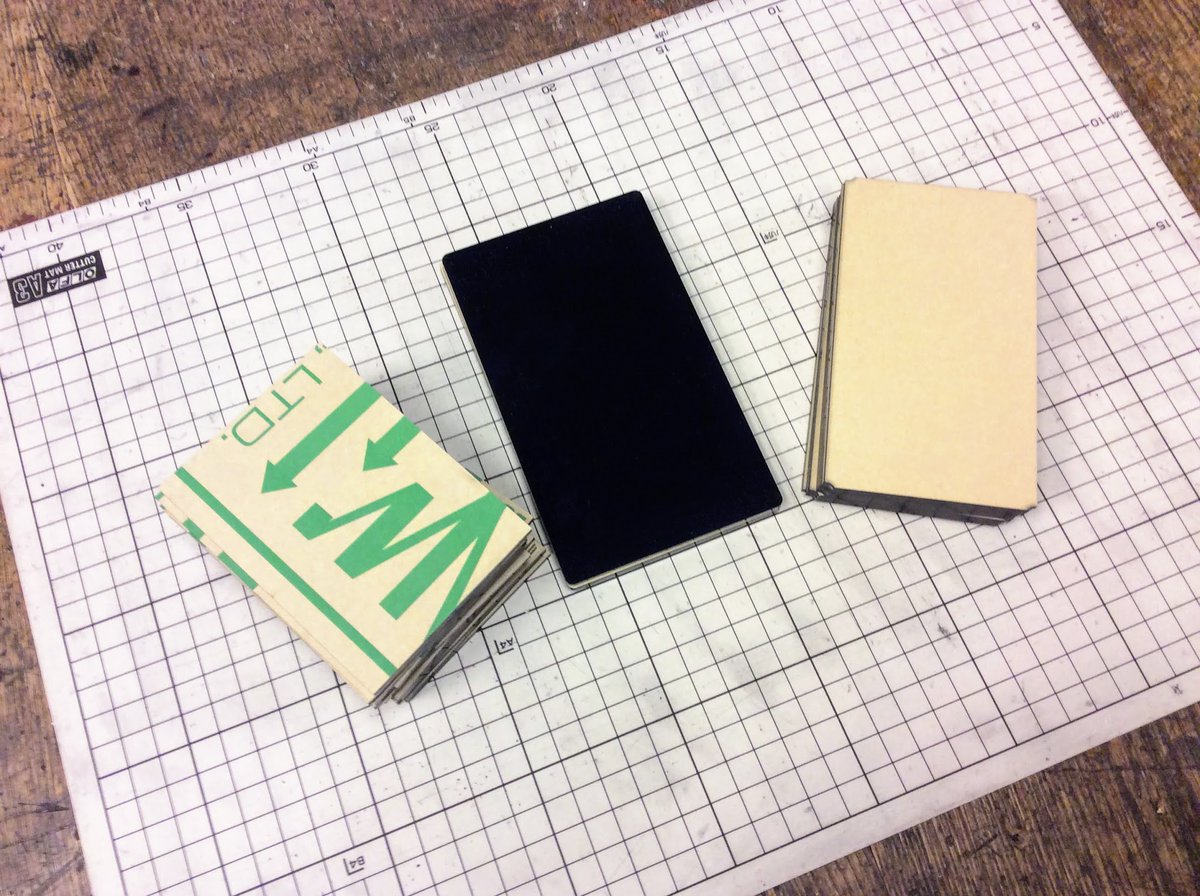 FLS_IID's tweet photo. いつもファブラボをご利用いただいているお客様よりご提供いただいたアクリル端材も無料で放出しております。
t=3mm, 90mm*70mm程度の黒アクリル板が大量にありますので、ご希望の方はどうぞお持ち帰りください https://t.co/6ZHk1AOldn