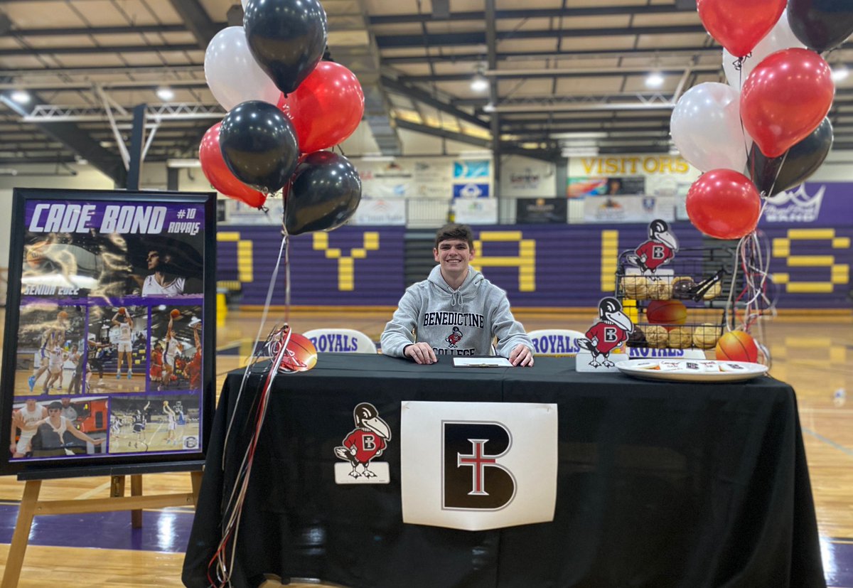 cadebond10's tweet photo. It’s official ✍🏻✍🏻!! Thanks to @CoachRMoody and @RavenMBB for the opportunity! Can’t wait to get to work https://t.co/mtKA1T6fHP
