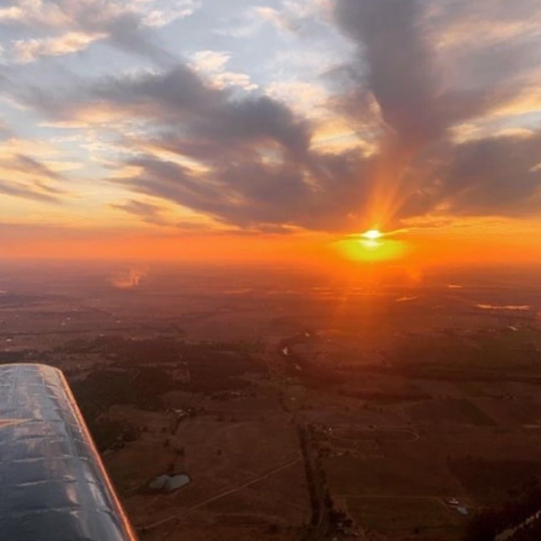 YoungFarmerBP's tweet photo. Dubbo from a bird's eye view. We ran the Bank Savvy event with Brad Sewell and had a great turnout. All looking to improve and a great way to meet others across the region.
Are you coming to our next one?
📷 @warriorwarbirds #YFBP https://t.co/wv5iqhJ0bO