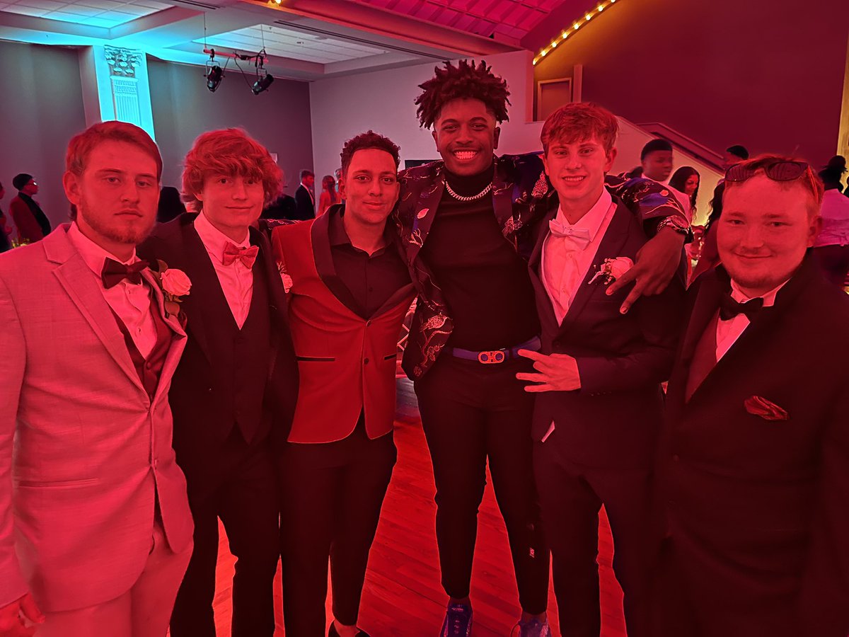 The dudes clean up well! Happy prom night men. Enjoy and be safe! 

See you bright and early for our 10:00 am matchup with LaSalle.