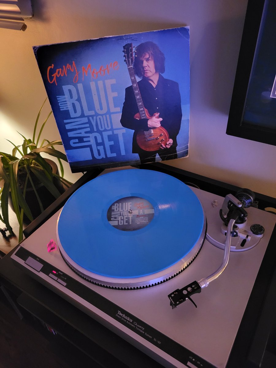 VinylHaggis's tweet photo. From Skid Row to Thin Lizzy to a Solo career. Gary was right up there with the greatest guitarist of all time 🎸🔥🤘

#NowPlaying Gary Moore

#GaryMoore #HowBlueCanYouGet #vinyl #vinylrecords #vinylcommunity https://t.co/tzTHbuZSv8