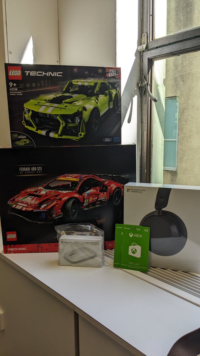 alavisam's tweet photo. Super cool swags are waiting to go home with some lucky attendees of our #GlobalAzure day in Sydney.
A huge thanks to our sponsors @AzenixAU, @MicrosoftAU and #MicrosoftReactorSydney for supporting the event and our community at @AzureSydneyUG.
#GlobalAzureSydney https://t.co/5BuVL7LTef