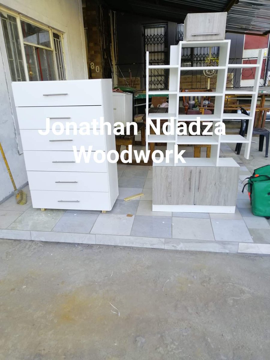 JonathanNdadza's tweet photo. Good morning Mzanzi!
We are here to perfect your home, apartment, rental property, room etc.
Our Services:
🔸 Built-in Kitchen Cupboards
🔸 Built-in Wardrobes
🔸 TV Stand
🔸 Chest of drawers
🔸 Shoe rack
🔸 Wine rack
🔸 All custom Woodwork
WhatsApp us on 0647423028
#DJSbu https://t.co/v43EZXhMOx