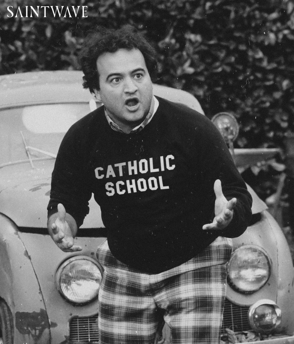 Saintwave33ad's tweet photo. Crewneck available — link in bio https://t.co/6IL84iNkrj