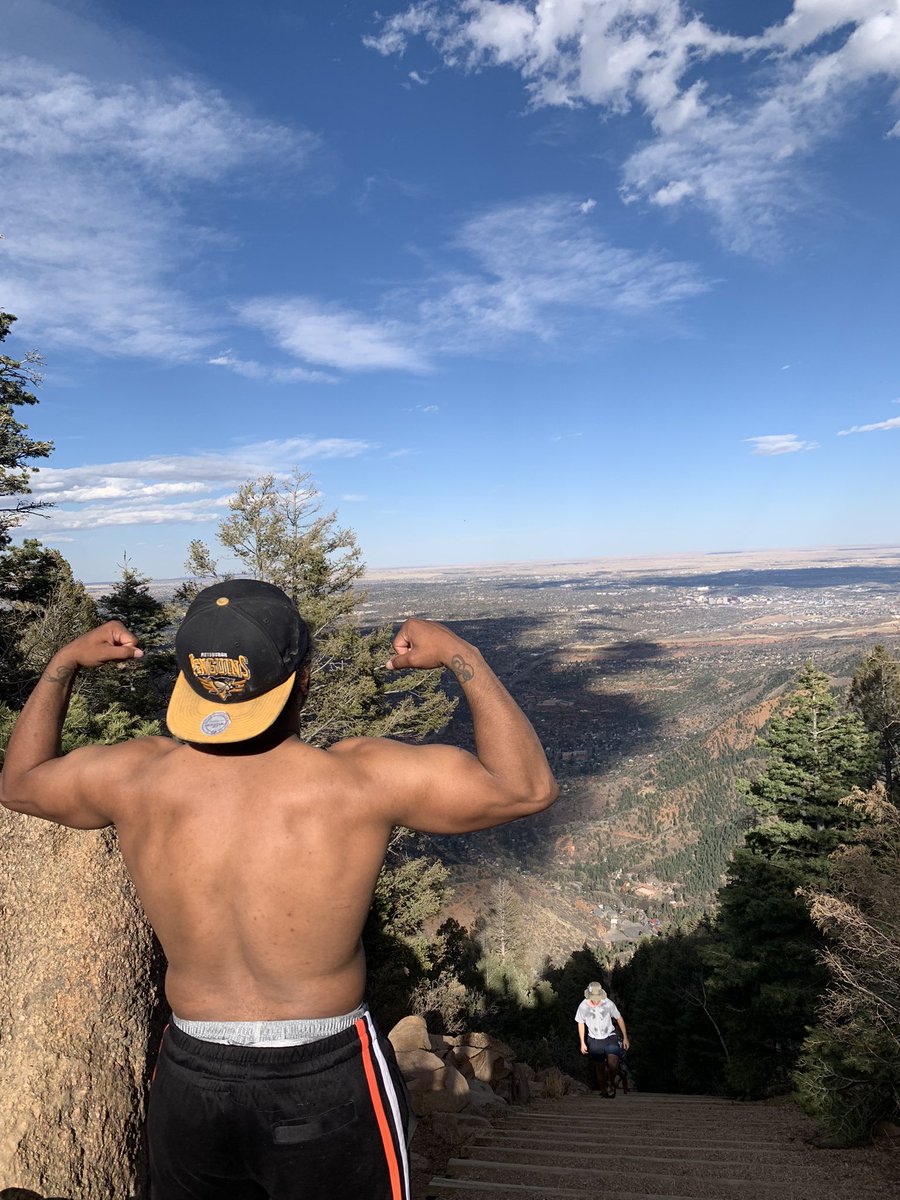 AJthechampRobb's tweet photo. Incline was a bitch always is I tell ya #fightingsoon #fightcamp https://t.co/2TQwseWdVS