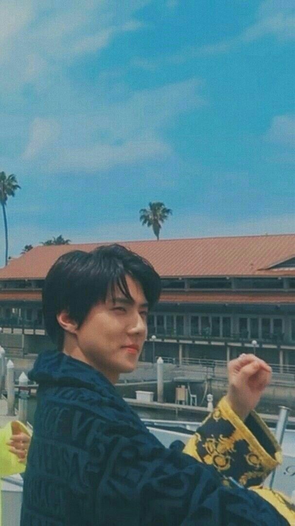 elxshaiwrites's tweet photo. Malay mo, Tayo.

Seulgi doesn't like the idea of having a crush on someone related to her—not when she's starting to feel different around Sehun, her best friend's brother.

A Seulhun au. https://t.co/ts9os1WSNI