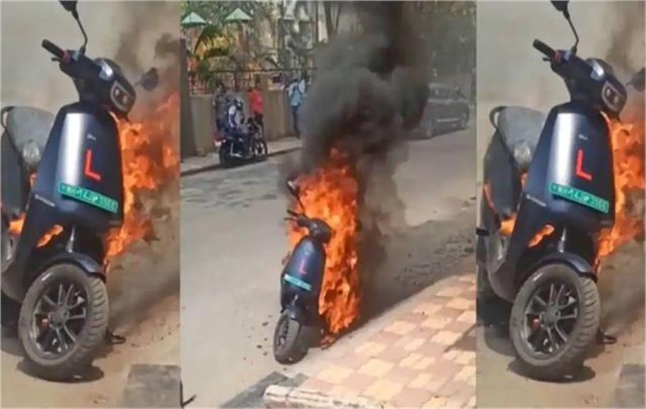 punjabkesari's tweet photo. इसलिए बार-बार इलेक्ट्रिक स्कूटरों में लग रही है आग....सरकार की जांच समिति ने बैट्री और उसके डियाइन में पाई बड़ी खामी
https://t.co/qhkDe7ACbR
#evfires #govtpanel  #evscooterbattery #OkinawaAutotech #BoomMotor #PureEV #JitendraEV #OlaElectric https://t.co/wCvWrqMBFX