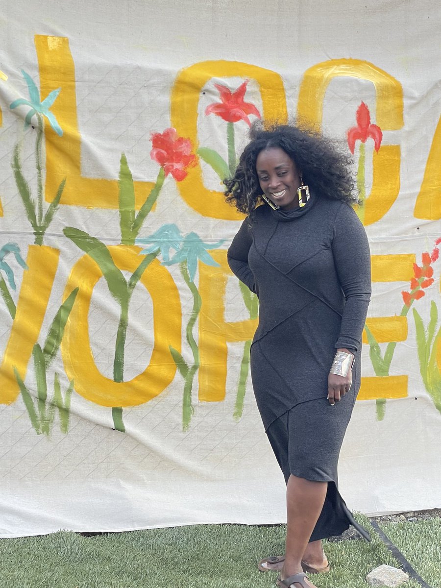 scorpiowande's tweet photo. Beautiful event tonight at @ladylocavore. Bumped into @g2gatl and other pals. 🌈. Hugs to @SagdrinaJ and @umifeeds for the company. Good food folks have some of the best energy. The best. 🖤 #ladylocavore #foodies #fridayfun #localfood #supportwomenled https://t.co/mgenUb5qms