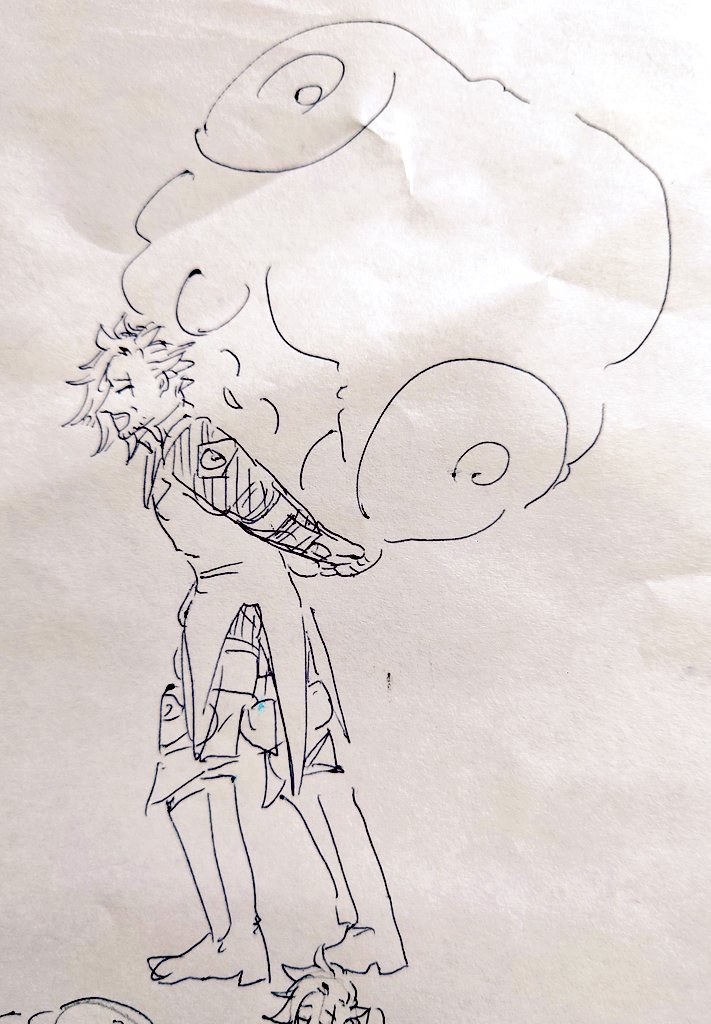 くちゃくちゃの紙しかない😂帰ったら落書きしたいよ〜 