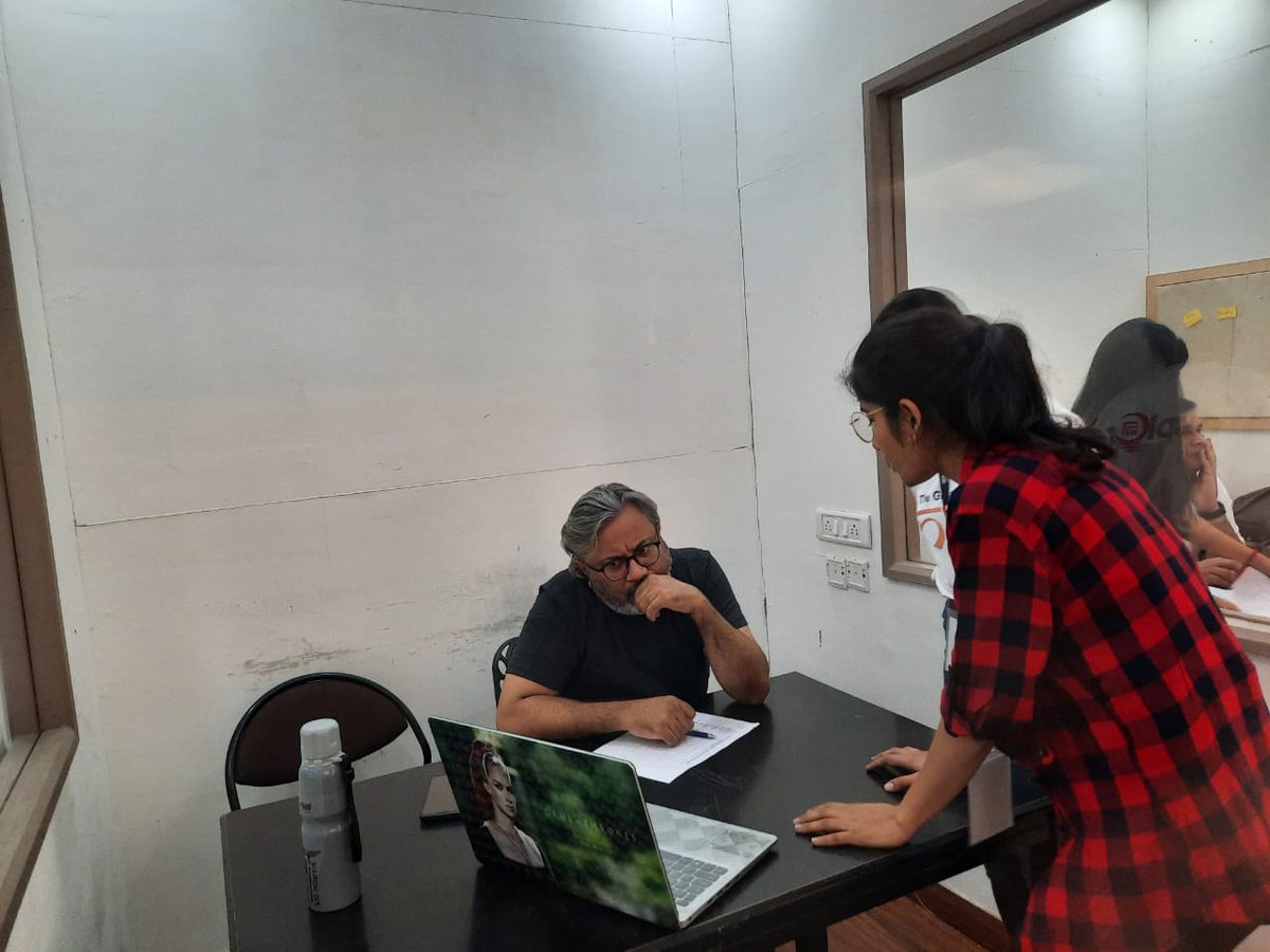 Reskilll's tweet photo. Day 2 Chitkara University

Participants of The Great India Hackathon presenting their ideas to the mentors- living, breathing, dreaming #codekaregaindia

#community #technology #cloud #university #developer #azure https://t.co/cj0Zp2onXb