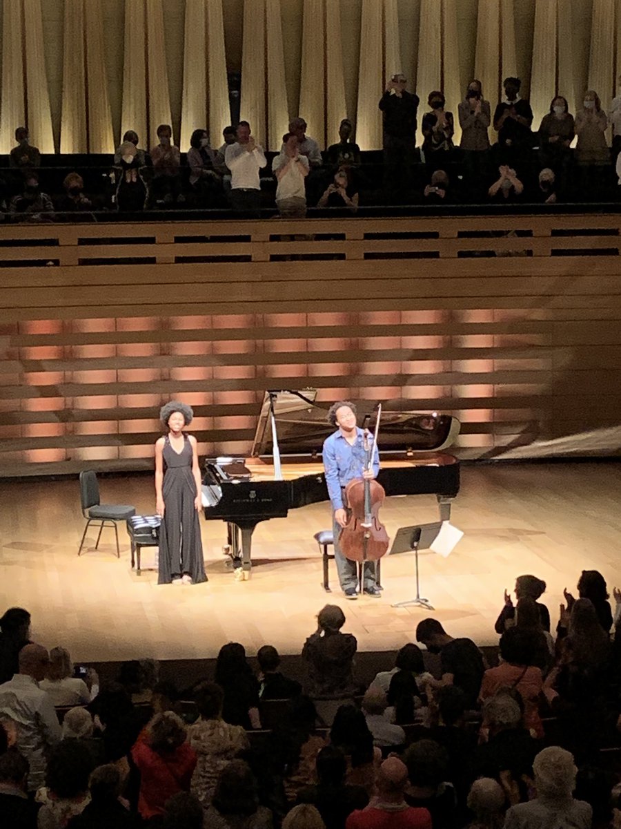 A warm <a href="/KoernerHall/">KoernerHall</a> welcome for British brother sister dynamic duo, cellist <a href="/ShekuKM/">Sheku Kanneh-Mason</a> and pianist <a href="/IsataKm/">Isata Kanneh-Mason</a> at their first Toronto appearance tonight.