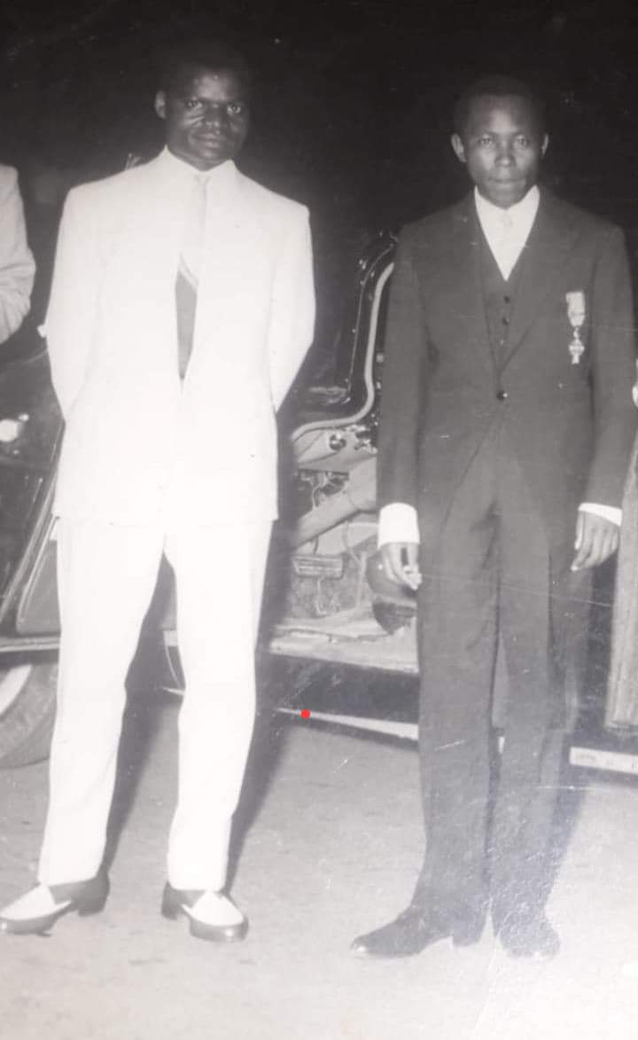 KiengeKki's tweet photo. 🤔 CHARLES #MUTAKA WA DILOMBA ! 
#Jadotville #Likasi
À 28 ans il était déjà le 1er juriste noir du Congo Belge, proche de #Tshombe, il fût le 1er président de l'Assemblée provinciale 1960-1964  
 Le bâtiment du 30 juin à #Lubumbashi a été baptisé a son nom. 
Kiki #Kienge https://t.co/XdGtu5828U