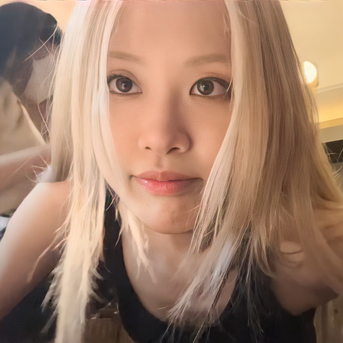 Iuchaeng_'s tweet photo. #ROSÉ 
Very pretty and cute https://t.co/mFQgK7oeUM