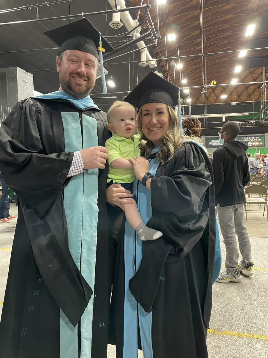 NEN5thgrade's tweet photo. Graduated with my Specialist in Education tonight!! #NWGrad #OABAAB 💚🤍 https://t.co/8zCbj4Jt3e