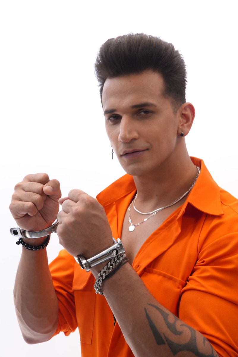 AmanSin97241522's tweet photo. Who is winner of Lock Up Season 1?

Vote For #PrinceNarula 
.
.
https://t.co/3EEEva4kyA

#Retweet - 💯😘

#Munjali  #LockUpp #LockUppWithTejRan  #Lockupp #LockUppWithPrince #LockUppWithKaran #LockUppWithTejasswi #TejasswiPrakash #PrinceNarula https://t.co/5j0JtB6HQj
