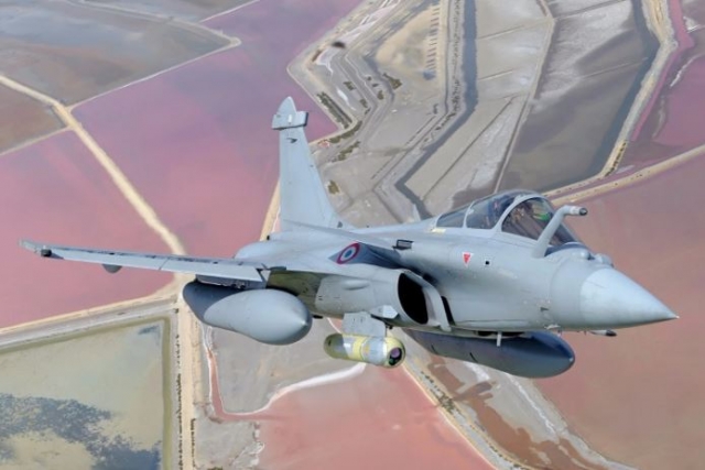 DefenseMirror's tweet photo. #France #Rafale #TALIOS #pod :: France Orders TALIOS Targeting Pod for Rafale F4 Fighters https://t.co/GmwNHHLFOw https://t.co/iEcINpIRtn