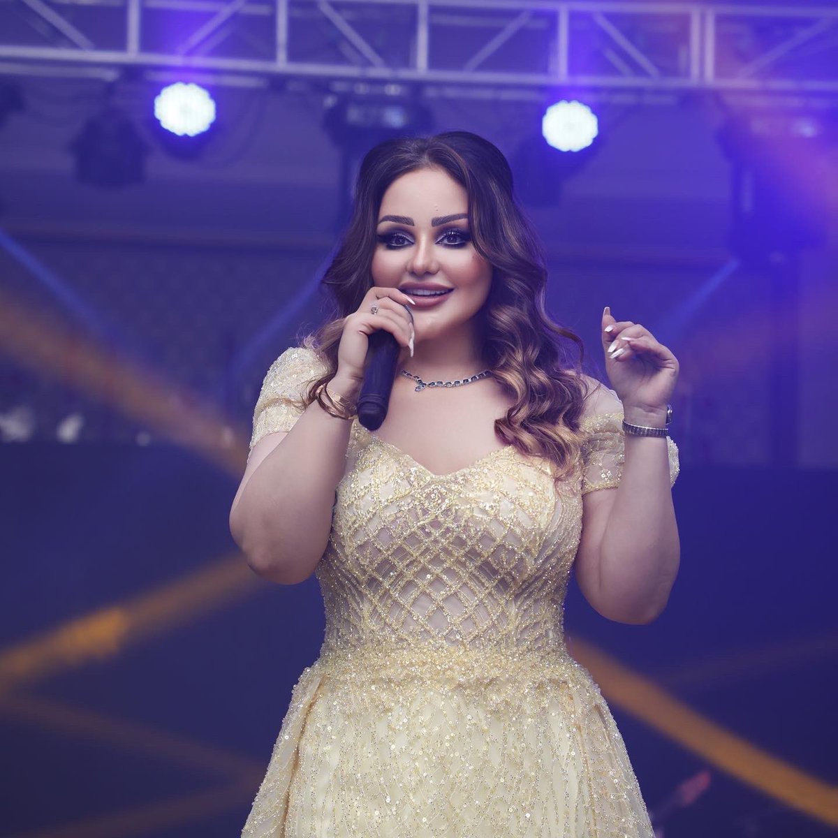 ليله من اجمل ليالي بغداد الحبيبه احياها النجم 
راغب علامه فنان متواضع  استطاع ان يتسلل الى قلوبنا وقدم لنا باقه من اروع اغانيه ،وسط تفاعل كبير من الجمهور الذي لم يتوقف عن الغناء والرقصوفرصة جميلة جمعتني بالفنان الخلوق نقيب الفنانين جبار جودي،،قامات كبيرة تركت انطباع رائع في النفس