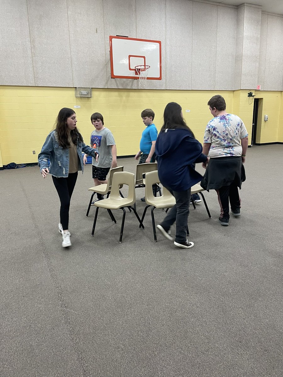 Alma_CoachW's tweet photo. Mixing it up with a round of Musical Chairs… @alma_middle https://t.co/mZszW4CCNO