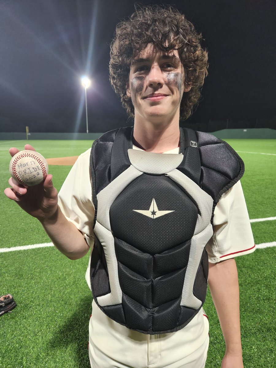 AxtellBaseball's tweet photo. Bi-District Champs!⚾️🤘

Game 1.                    Game 2
Axtell. 12. 6. 3.        Axtell. 3. 5. 4.
Itasca. 1. 1. 2.          Itasca. 1. 4. 2. 

WP @MasonPosey2
WP @Justin_mann11 15 K

Pride ball @MasonPosey2 (4-4 3B)

#hornpride #HHH @2ATxHSBaseball https://t.co/VVC3B7n9hX