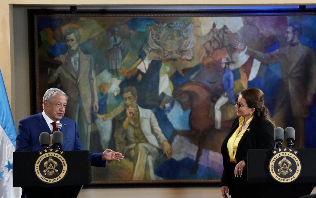 Xiomara Castro de Zelaya tweet media