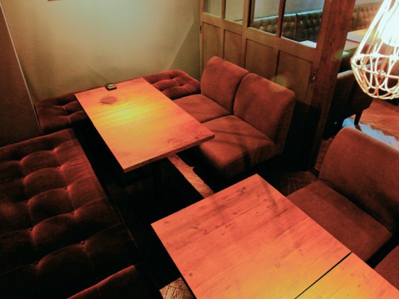 work_thru's tweet photo. ／
ワークスルー掲載スペース紹介
＼

渋谷駅から徒歩3分の「HangOut HangOver 渋谷店」

・無料ドリンク1杯
・ソファ席で長時間作業も◎
・個室ありで商談も可能

ストリートスタイルがコンセプトの店内で、
NY気分を味わえちゃいます🗽

ワークスルー無料登録はこちらから👇
https://t.co/exeQLCiXqr https://t.co/OmvodseXHS