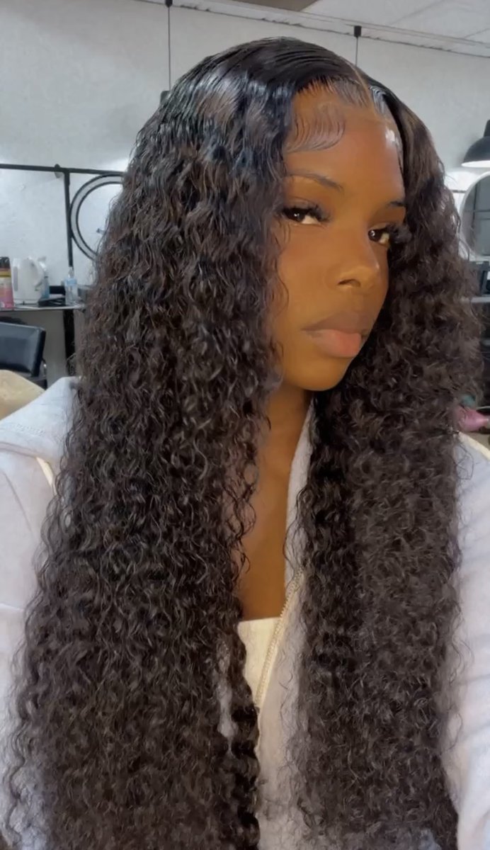 itsdesy2u's tweet photo. It’s my birthdayyy 🥳🥳♉️ https://t.co/iUw6yhkPIa