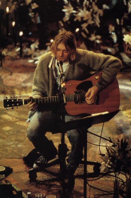 crockpics's tweet photo. Kurt Cobain, MTV Unplugged, 1994. https://t.co/s3CCsGxrfQ