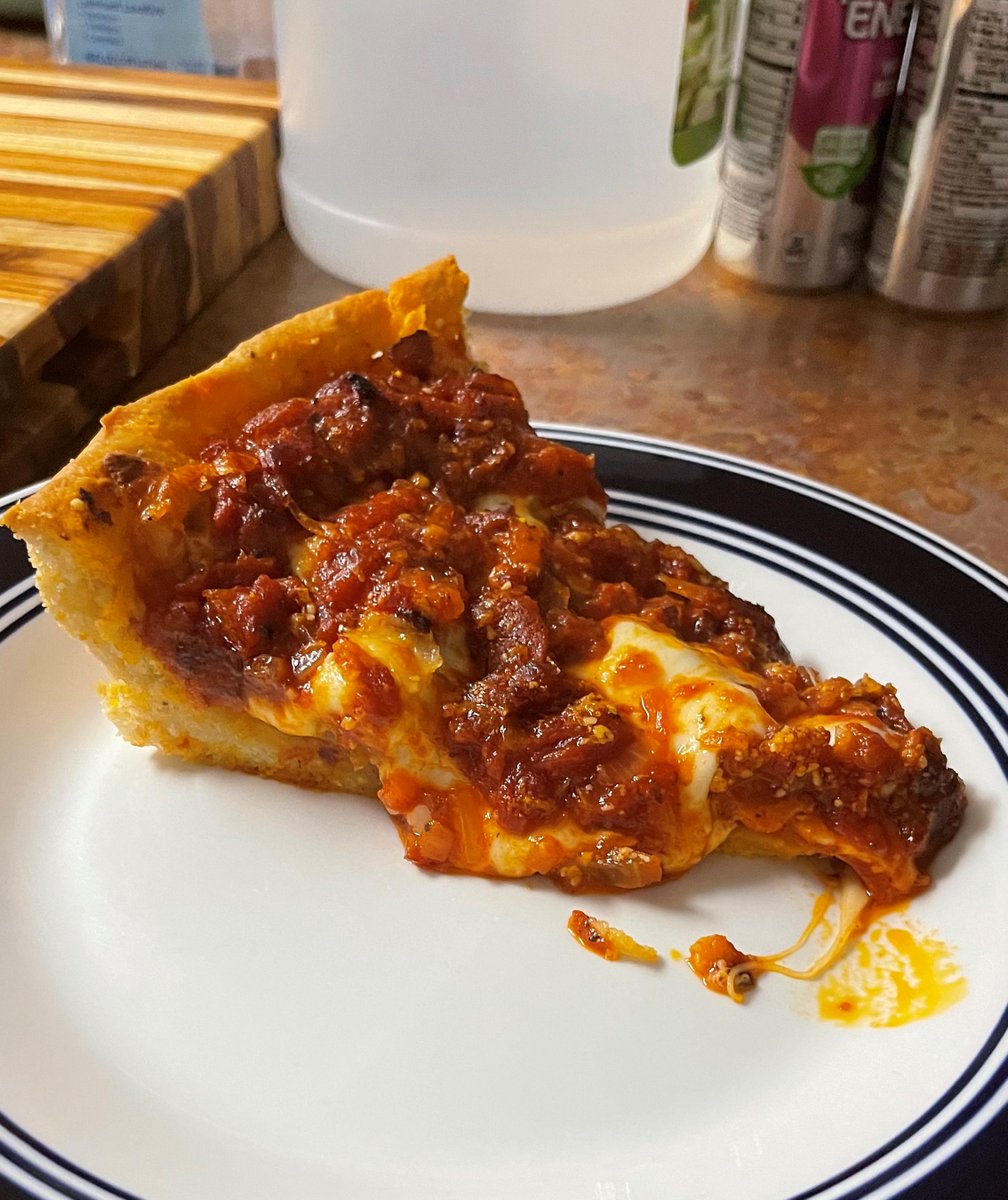 emibuuni's tweet photo. sorry for a long break; minor health issues still limiting to my ability to talk (and, stream).
hope to be back soon, extra sick now though 😪(covid maybe? been able to isolate so eh).  
but!! got back into cooking, it's been fun! made deep dish "pizza" for the first time today! https://t.co/V2thZfARRs