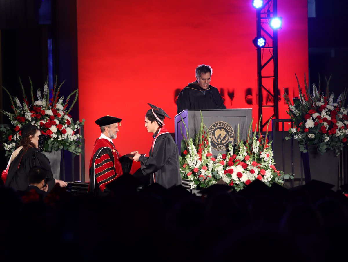 biolau's tweet photo. It was a great first day of our 2022 #BiolaGrad ceremonies! Congratulations to the 400+ students who have now become #BiolaAlumniForLife! We look forward to celebrating the rest of our graduates at tomorrow night's ceremony. https://t.co/HLRduGd1It