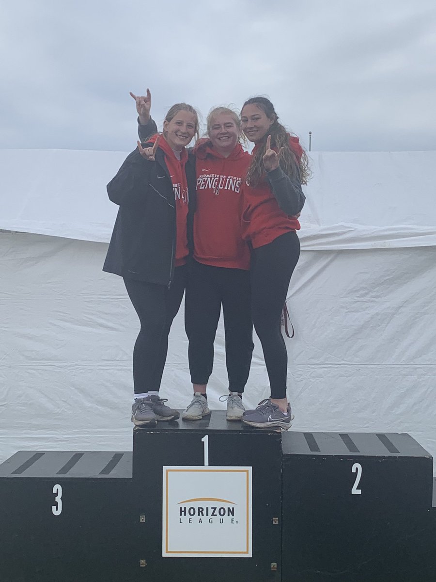 YSUCoachGorby's tweet photo. YSU Women’s young Discus Throwers step up to score at 2022 Horizon League Championships making the Discus Fly with the Y 🐧💪
3rd Molly Radcliffe (FR) 44.39
4th Krista Perry (FR) 43.69 PB
7th Emily Wolf (SO)41.11m
Future is Bright for Coach Tomei &amp; the Guins going after Top 3🤘 https://t.co/LmHRRIHO1F