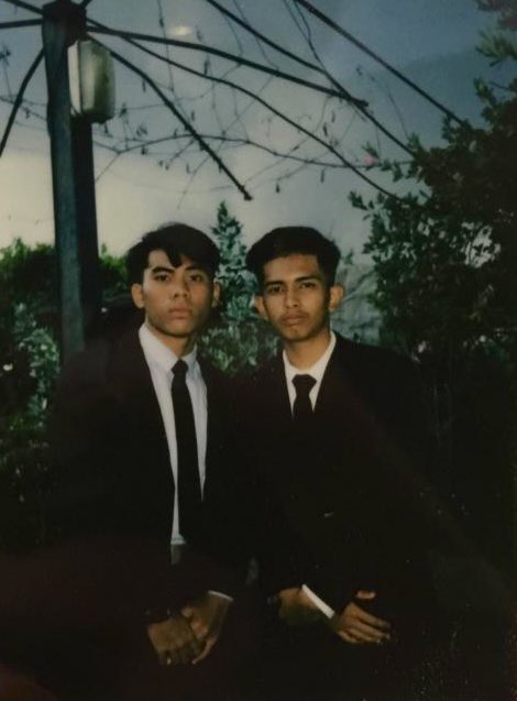 azxroll's tweet photo. Sedekahkan al-fatihah pada sahabat saya amir hamizan bin salim, semoga kau tenang kat sana amir. I’m gonna miss you brother. Takda dah “ambik aku rol” “lepak yuk” “breakfast jom”. Rehatla amir kau dah tak sakit.kita jumpa kat sana okie amir❤️😘 https://t.co/bUOBiAuwle