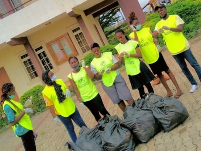 ploggingnigeria's tweet photo. #ACEPloggas
@PloggingACE
#PloggingClubACE
#PloggingNigeriaClub
#WeKeepFitToKeepClean
#FitPeopleInCleanCommunities
A photo thread... https://t.co/xyXatNe6GI