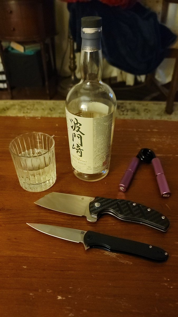 Some of my favorite things. #hatozaki #kizer #artisancutlery #gripgenie #fridaynight
