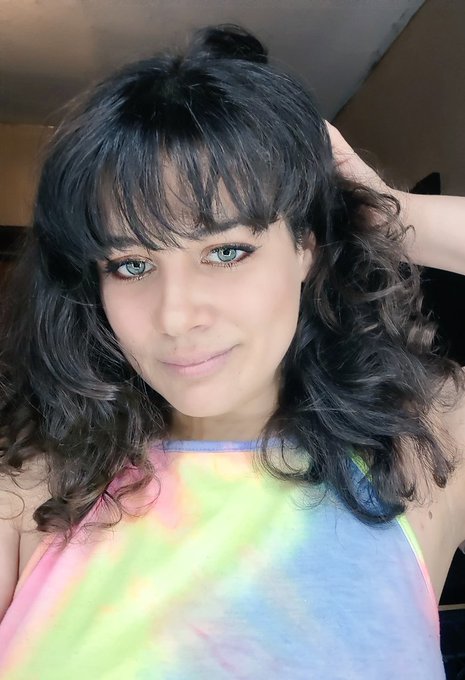 TGIF 💜😈 new content on my Onlyfans. https://t.co/Je3U3IGsO6