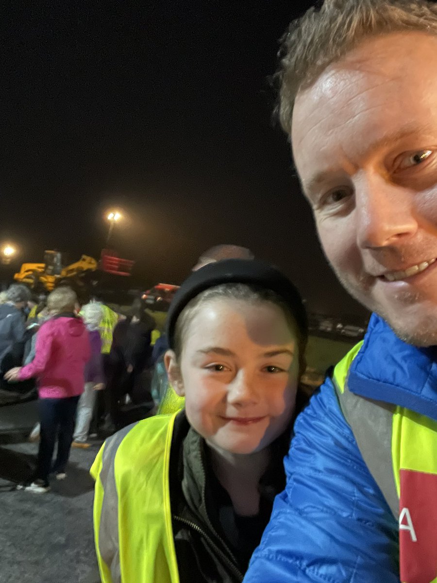 mrniallcarson's tweet photo. Great to be in Moynalty to take part in this year's #DarknessIntoLight. Such a worthwhile event supporting an organisation that provides such valuable support to those in need. #DarknessIntoLight2022 https://t.co/VybsqLUaEJ