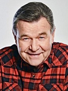 neubJan's tweet photo. Dnes tři roky, co za oponu odešel Václav Postránecký

Na DAMU jej nevzali, vyučil se zámečníkem.

V pěti si zahrál Smolíčka Pacholíčka.
Jelena se zlatými parohy mu hrál velký Otomar Korbelář.

"Miluju živý hraní.
Ta šťastná, kouzelná, nádherná představení jsou jenom díky publiku" https://t.co/fOcO03KOna