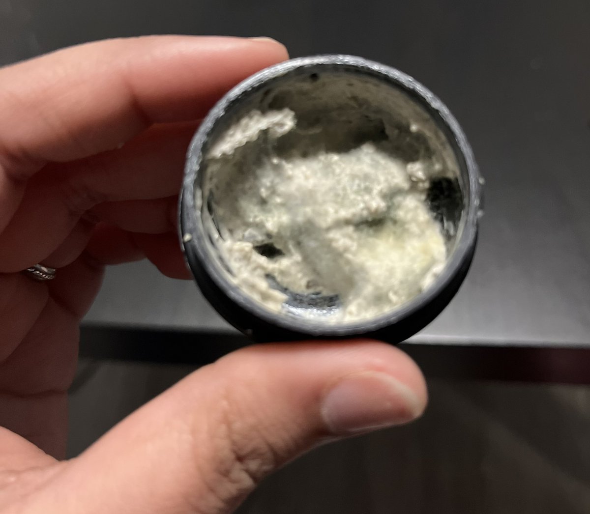 Mehakrajputt's tweet photo. @lushcosmetics @AprilJulianCake This product needs serious ATTENTION ( BB Seaweed) caught fungus within a week. @lushcosmetics https://t.co/FrpskYUxAN