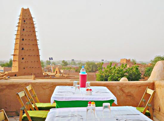 Obianou's tweet photo. Premier venu premier servi
Tata @oumou_kane Tu aura plus que ça 🥰
#AgadezDestinationMondial2022
#VisitNiger #VisitAgadez.
Cc @IMT1212 @OmiMuktar @ibhkarim @lourwana https://t.co/3QJ8uMIIVP