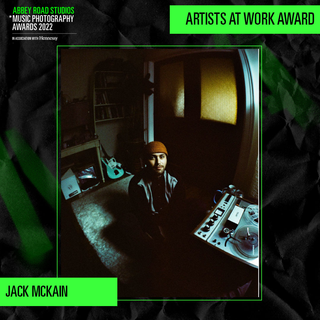 Nominees — take the stage. Announcing the first of our closed category shortlist for the Abbey Road Studios Music Photography Awards. First up, we bring you the Artist at Work nominees. ⁣⁣ @CJHarvey2 #AboveGround⁣ @jack__mckain @GregNoire @deanchalkley_ @jrcmccord ⁣ #MPA22