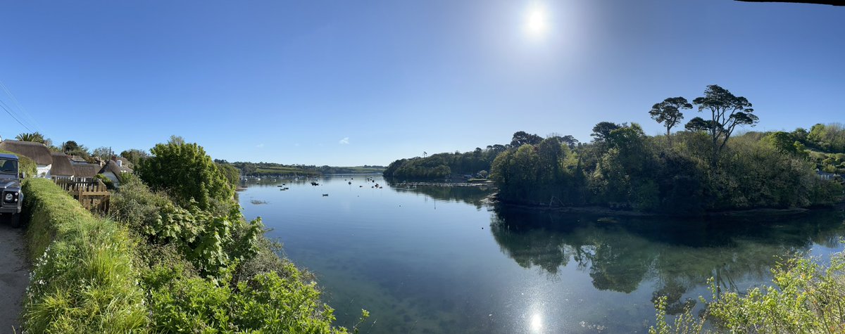 Lizard Hol Cottages tweet media