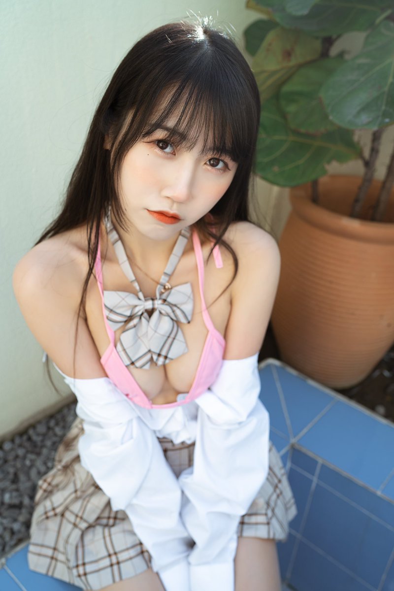 #涞觅不止丝滑
请主人温柔一点哦

https://t.co/mMOKVxdK9z https://t.co/Ppwv8FlGHU
