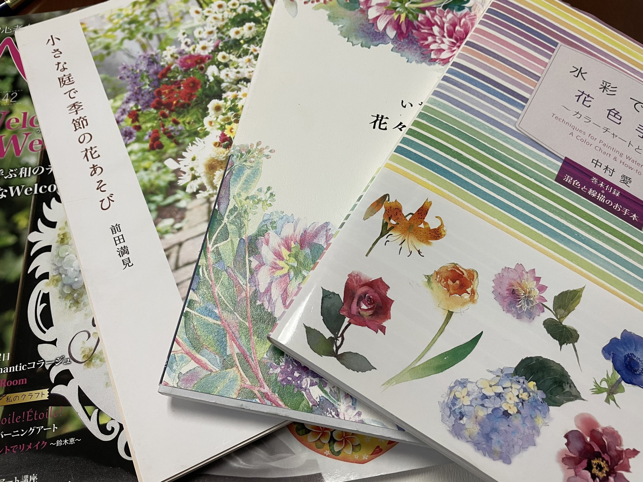 Kei いけにゃん展9 3 11アトリエコメット 薔薇の花絵の資料になるかな 花の絵は良く描くので 色んな本を沢山持っています 久々に大き目なのを描きます 制作過程 薔薇の 花 花イラスト T Co 9kyphylp1f Twitter Kei いけにゃん展9 3 11アトリエコメット 薔薇の花絵の資料になるかな 花の絵は良く描くので 色んな本を沢山持っています 久々に大き目なのを描きます 制作過程 薔薇の 花 花イラスト T Co 9kyphylp1f Twitter