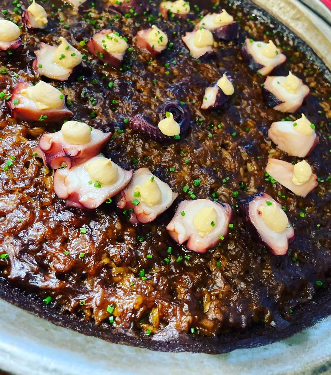 vialliure's tweet photo. 🍴🥘 Arriba el moment que estàveu esperant...el Concurs del restaurant La Calma de Platja d’Aro! Per tant, toca sortejar un àpat fabulós a peu de mar per a dues persones!

📲 Per tant, dits a punt per fer RT d'aquesta piulada des d'ara i NOMÉS fins a les 8 del matí. Molta sort! https://t.co/9NyDN256vO