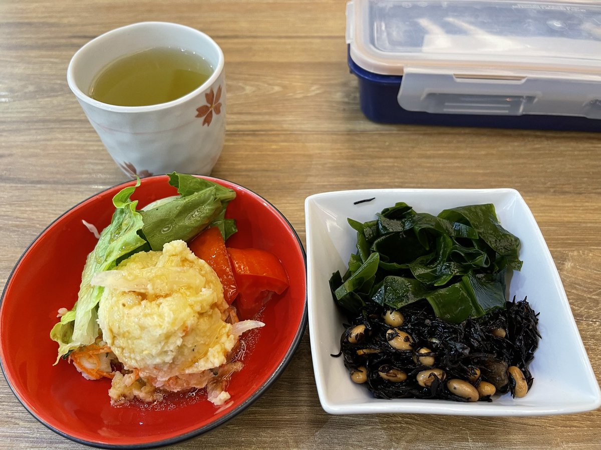 naturecafe2022's tweet photo. 病み上がりで、和食が恋しくなり、大豆とひじきと塩サバで「健康になった」と思い込む作戦実施。ありがとう大戸屋 in セントラルラマ3。
#Centralplaza
#Otoya
#日本食
#Rama3 https://t.co/okLXJNcwEo