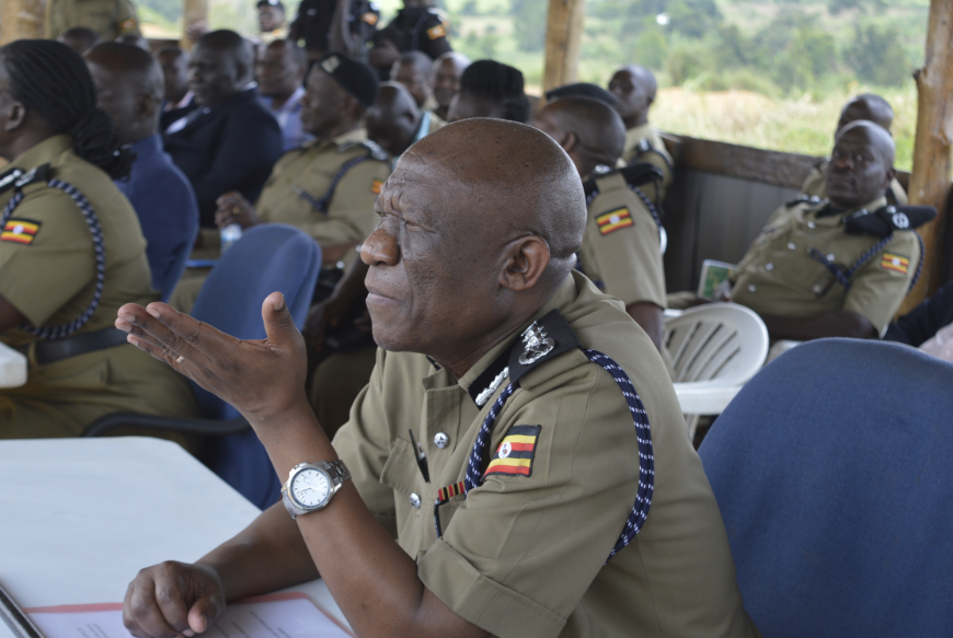 ben_kisakye's tweet photo. Shuffling leaders in order to improve service as IGP Ochola moves officers from the ranks of Commissioner of Police (CP) to Assistant Inspector of Police (AIP) to different offices. #BuildingUG https://t.co/uK5RtosY1e