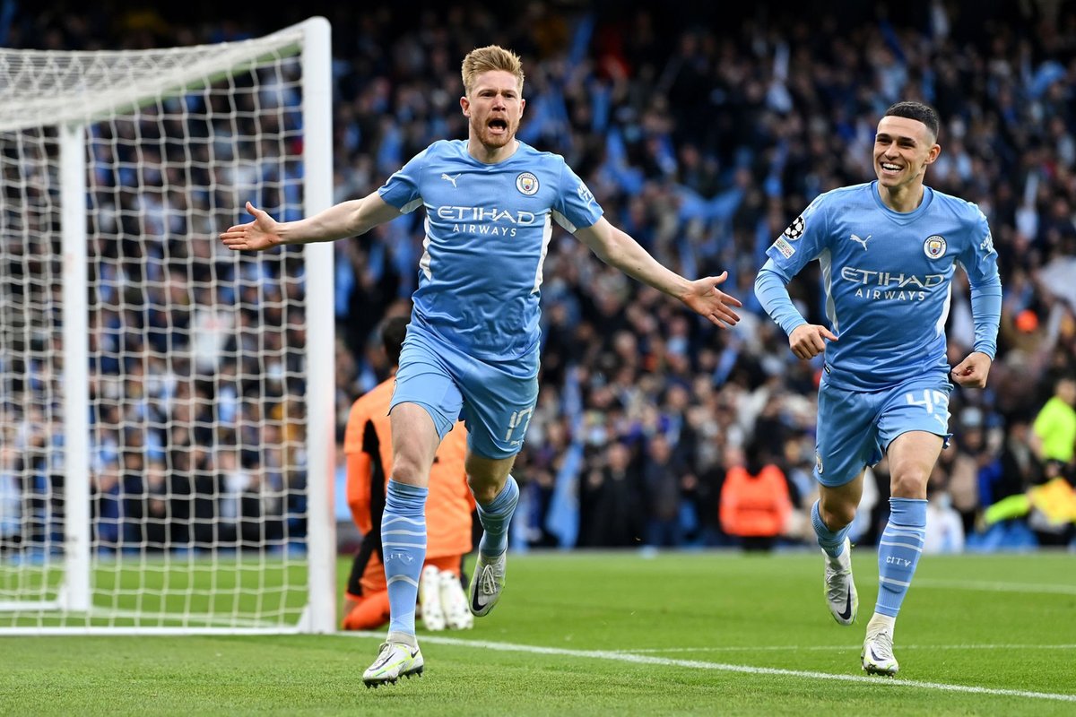 BarcaUniversal's tweet photo. Barcelona would love to sign Kevin de Bruyne and Marco Verratti, but the club sees them as impossible to sign.
— @mundodeportivo https://t.co/PaUygf940u