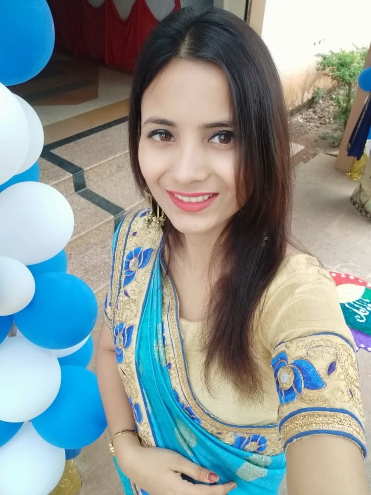 provider3442's tweet photo. De$i G cute G! Rl n&amp;de selfie 🤳 

Download link 👇 

👉 https://t.co/9AP0SxOsUn https://t.co/fVcNcqQDM4