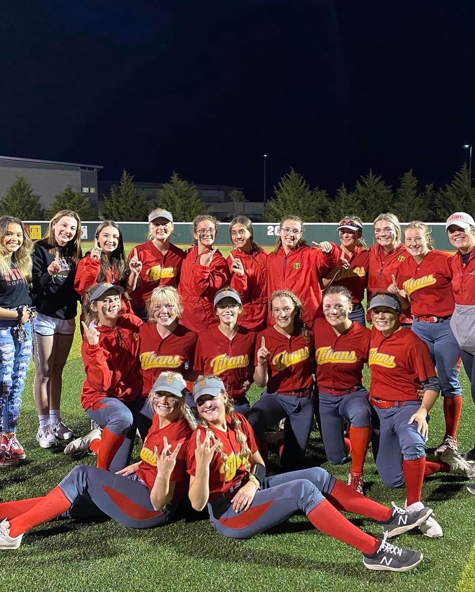 CNC League Champs ✅

-2 homers from Katie Simpson and Graci Major
-17-2