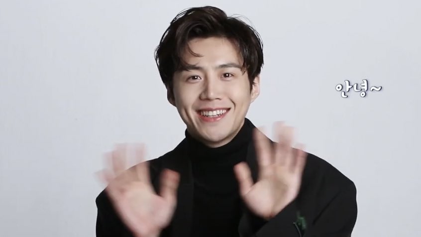 kdramazi's tweet photo. His little wave is back yall🥺 i missed it sm https://t.co/yvghPyU0XB