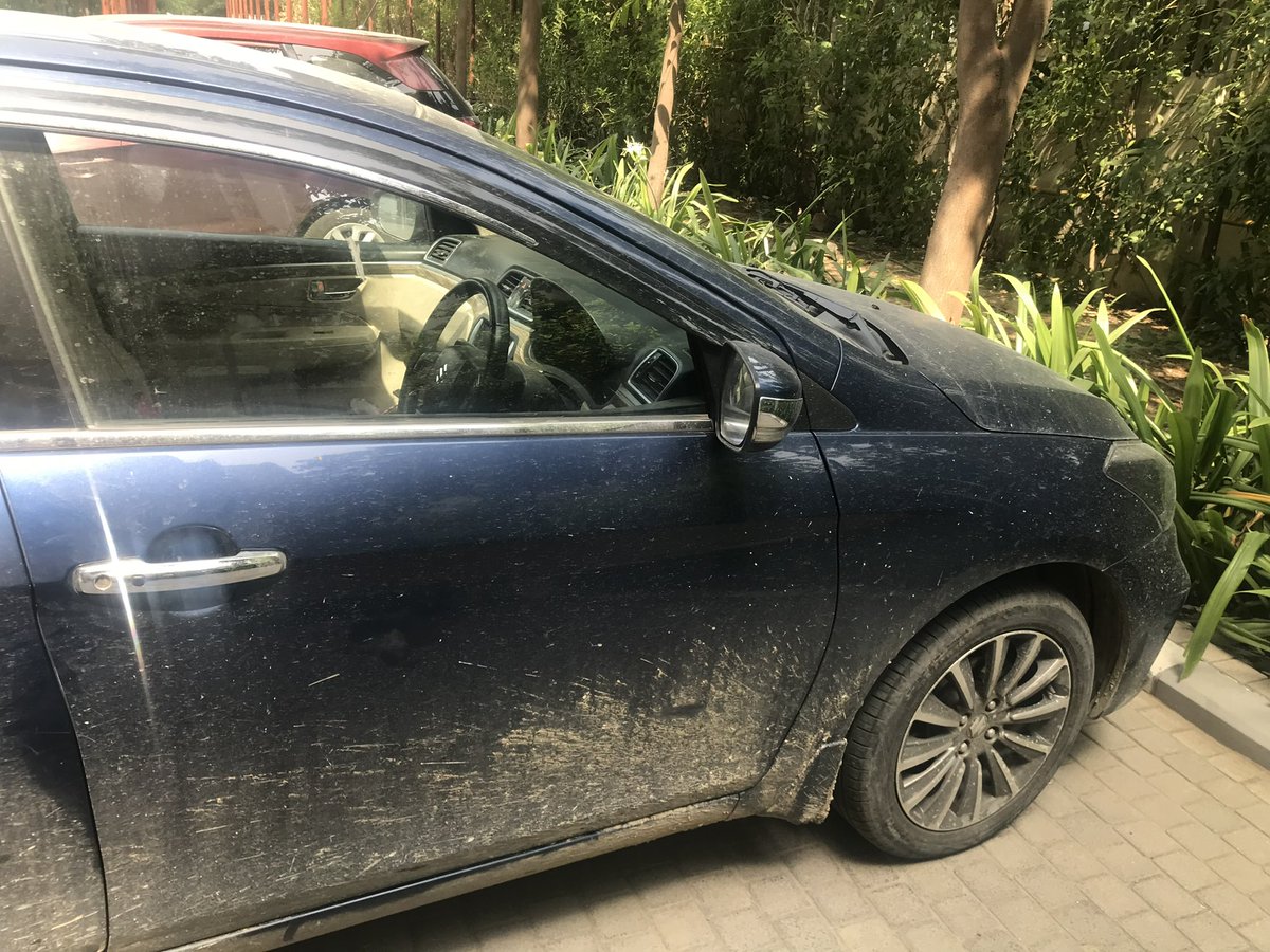 riteshinfinite's tweet photo. @ZoomCarIndia just received this beautiful car with break mechanical failure which would have led to a fatal accident . Is this the new model to earn money while standing on dead bodies ?? https://t.co/KjqKcO0reJ